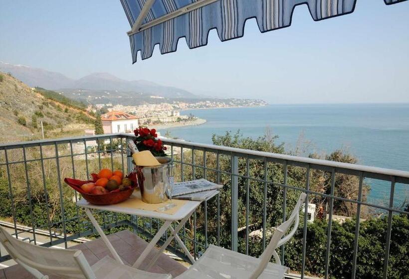 带海景的标准房, Puntabella