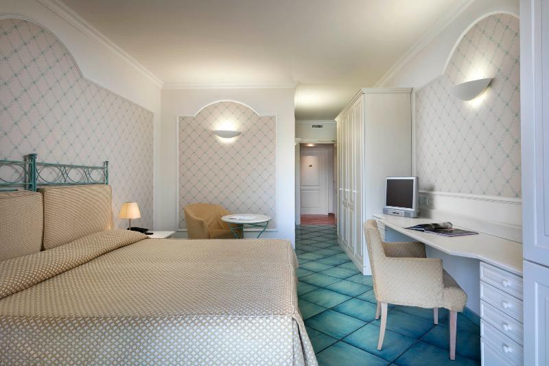 חדר קלאסי, Santa Gilla