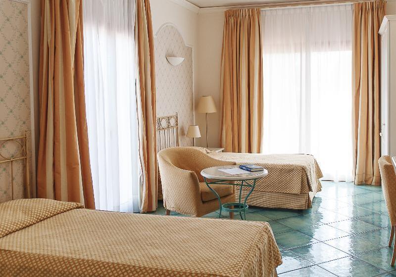 חדר סופריור, Santa Gilla