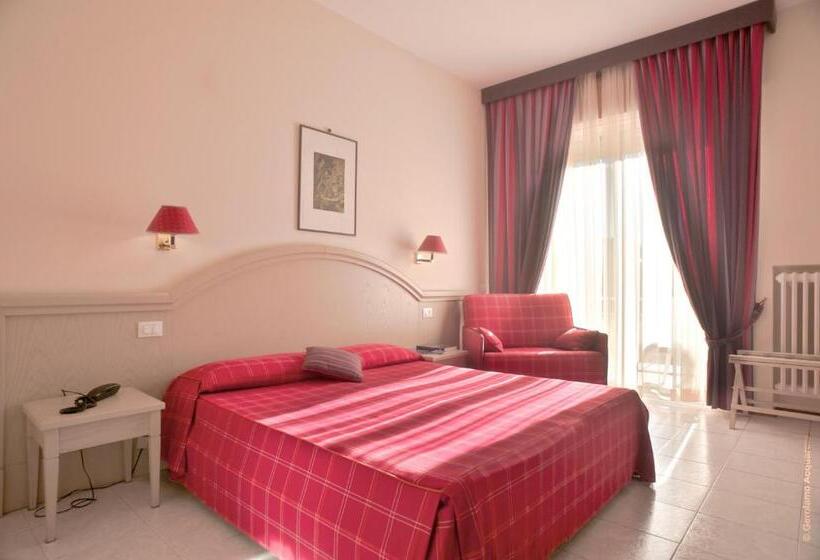 海景标准间带阳台, Splendid