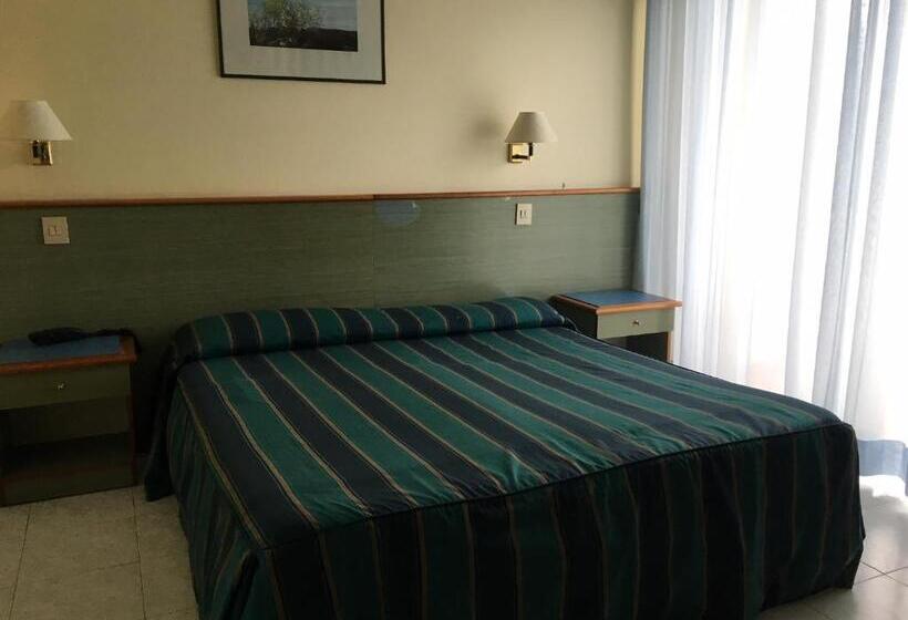 Standard Connecting Room, Splendid