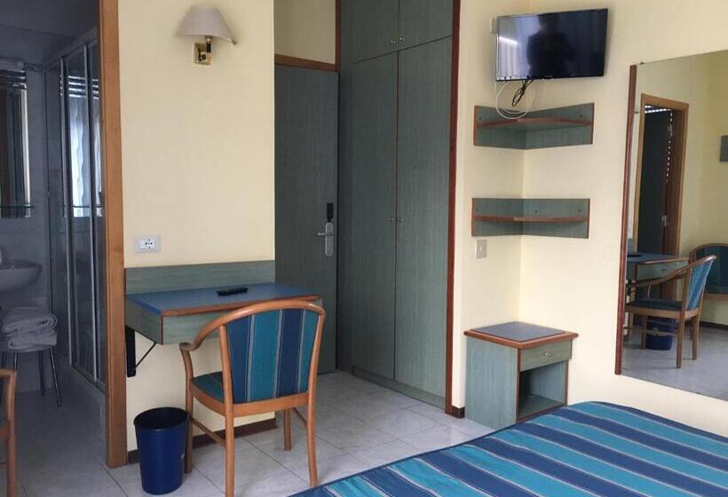 Standard Connecting Room, Splendid