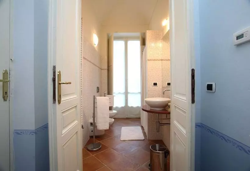 スタンダードスタジオ, Villa d'Azeglio