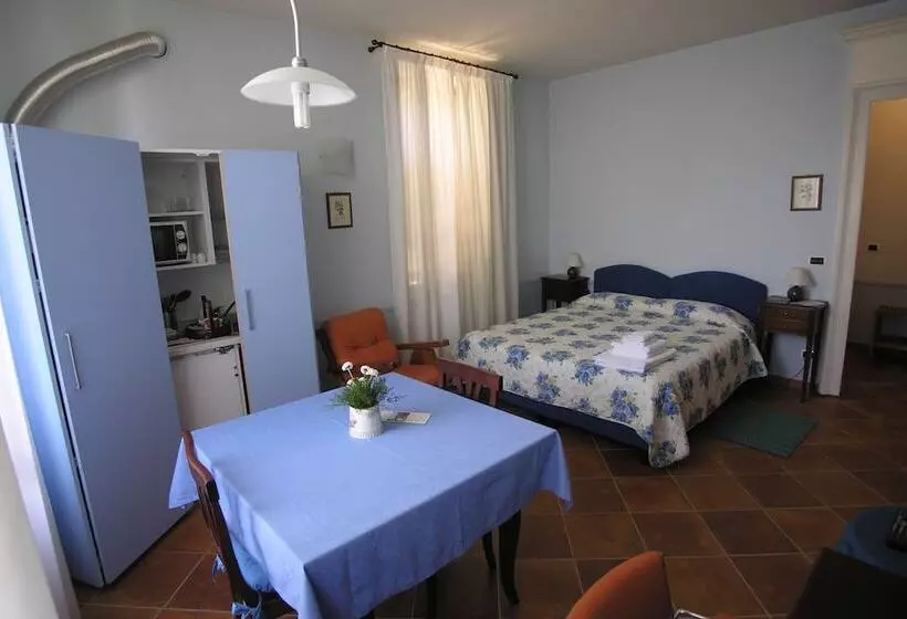 スタンダードスタジオ, Villa d'Azeglio
