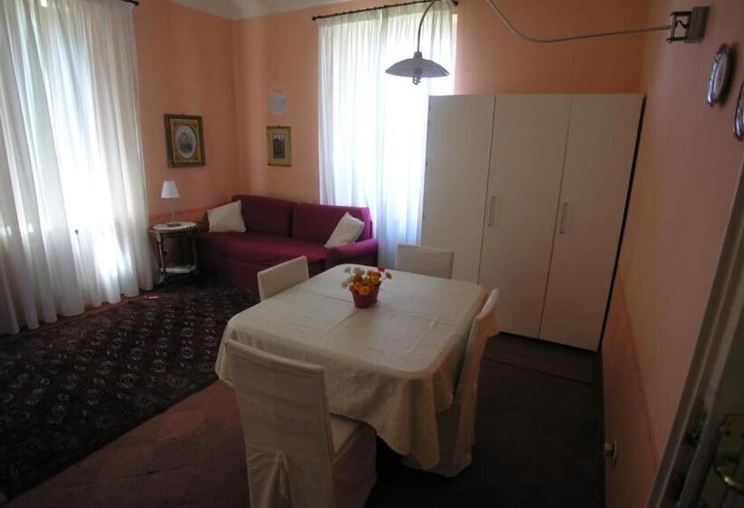 套房, Villa d'Azeglio