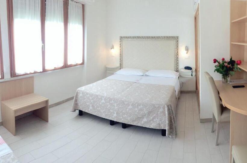 Номер Стандарт Трехместный, Park Hotel Castello