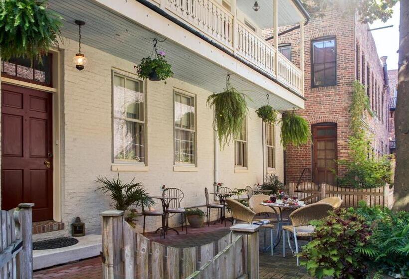 סוויטה עם מרפסת, Rachael S Dowry Bed And Breakfast