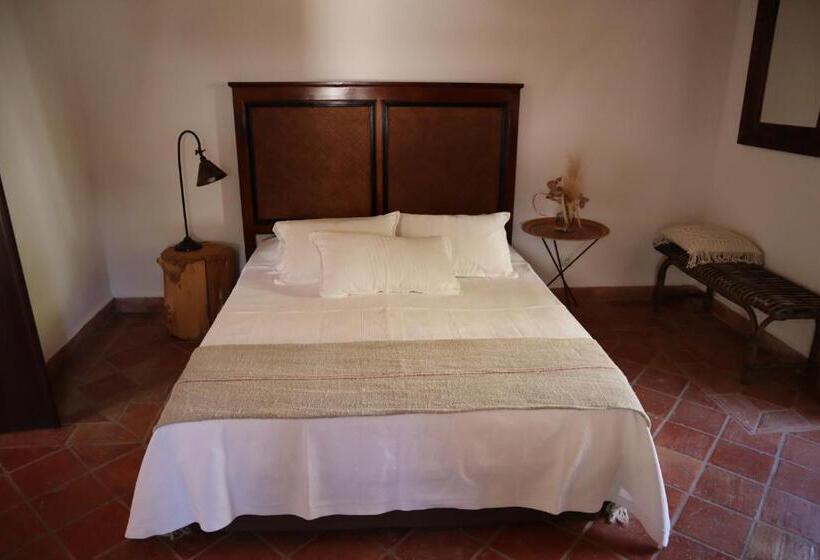 سوییت, Os Agostos