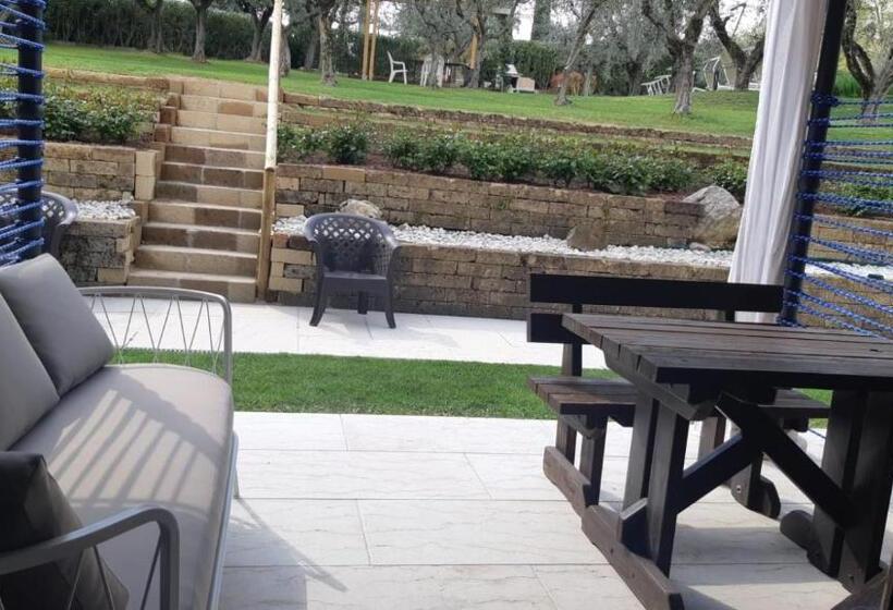 Номер Стандарт с Террасой, Casaliva Relais