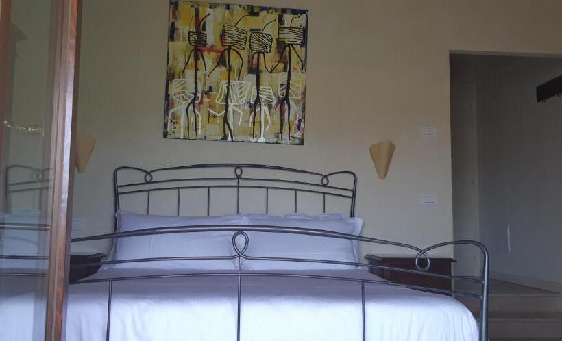 Номер Стандарт с Балконом, Casaliva Relais