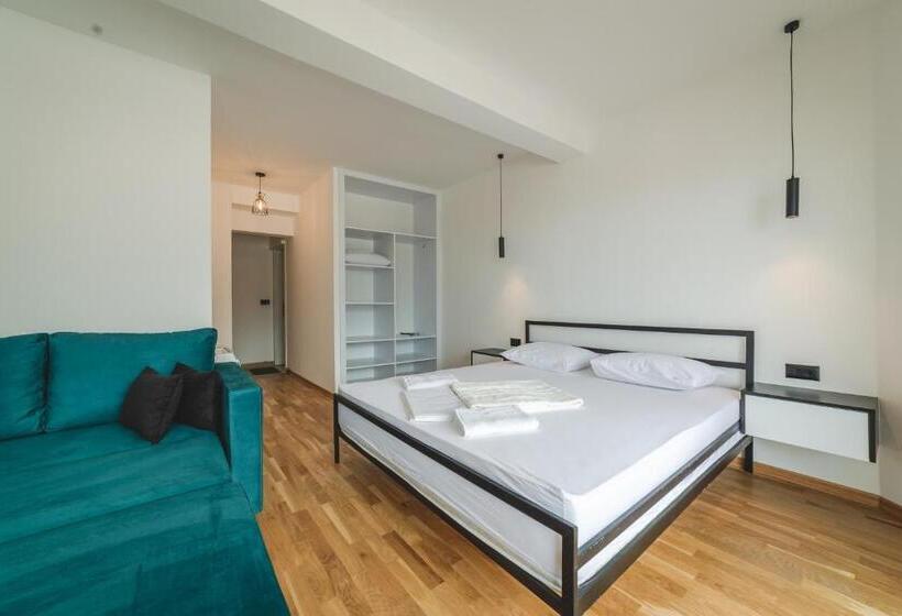 Standard Quadruple Room, Poseidon Apartments