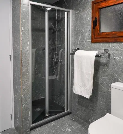 プールの見える１ベッドルームアパートメント, Kamaroporta Luxury Apartments