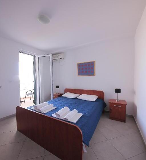 اتاق استاندارد با بالکن, Guest House Zenović