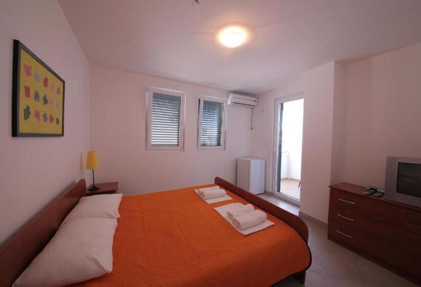 اتاق استاندارد با بالکن, Guest House Zenović