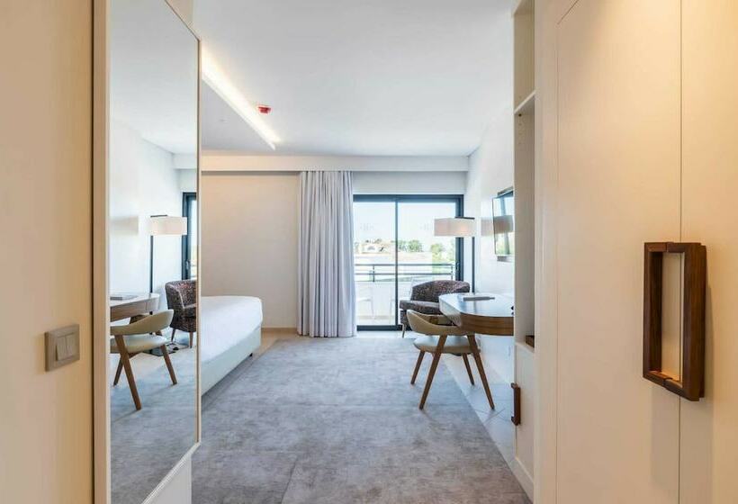 수피리어 룸 풀장 전망, Regency Salgados Hotel & Spa