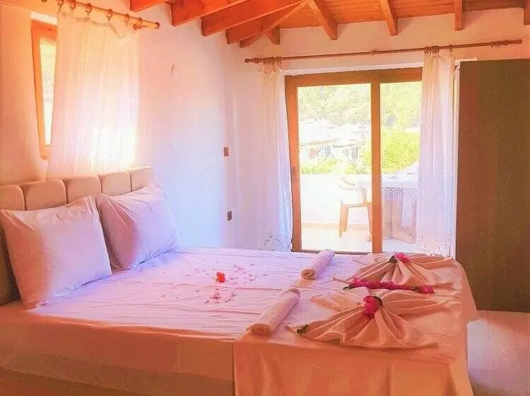 ペントハウスルーム, Santo Akyaka Home