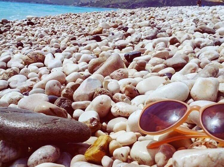 דירה בת חדר שינה 1 עם מרפסת, Villa John