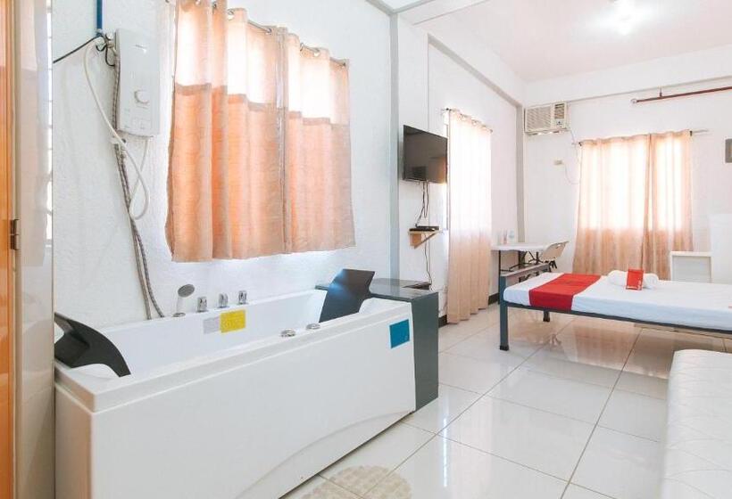 Номер Deluxe, Reddoorz Plus Near Tambo Paranaque