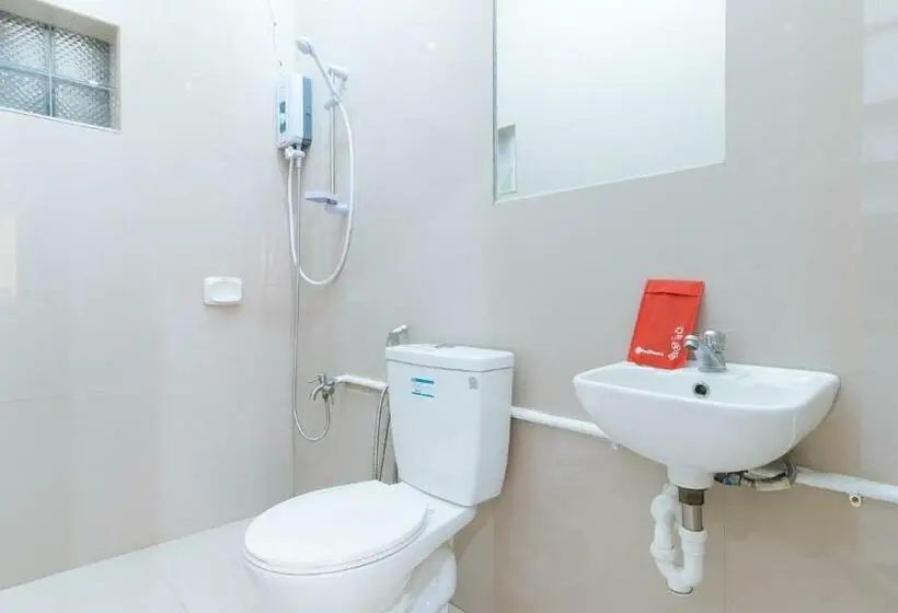 デラックスルーム, Reddoorz Plus Near Tambo Paranaque