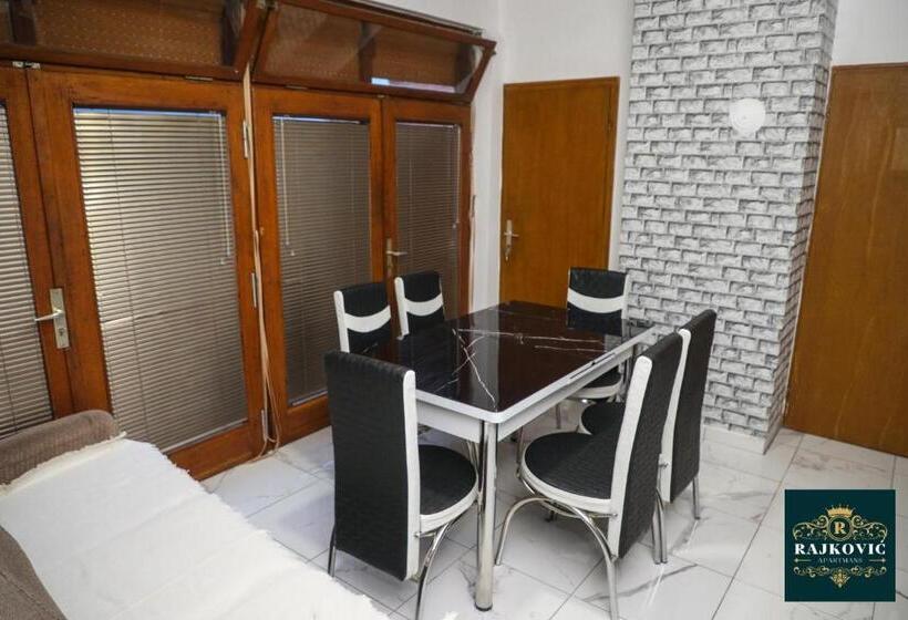 آپارتمان 1 خوابه با چشم‌انداز, Apartmani Rajkovic