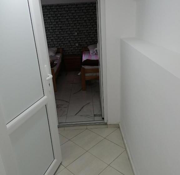 آپارتمان 1 خوابه همکف, Apartmani Rajkovic