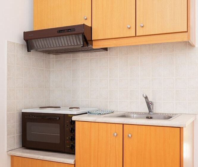 1ベッドルームアパートメント, Adonis