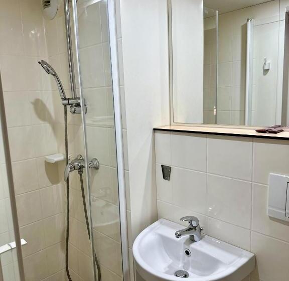 غرفة عائلية, Fasthotel Roissy Cdg Sud   Claye Souilly