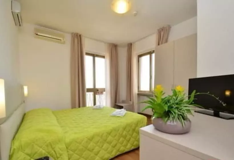 اتاق استاندارد, Bella Peschiera