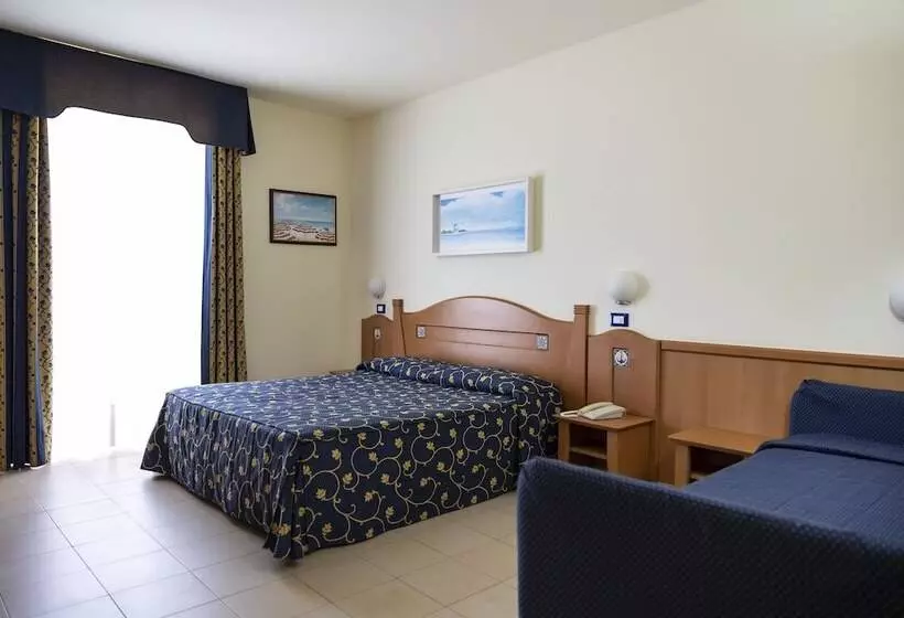 اتاق استاندارد سه نفره, Blu Salento Village