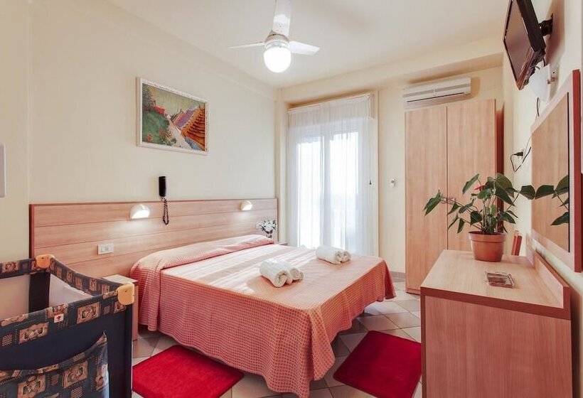 غرفة قياسية مزوَّدة بشُرفة, Costa Verde