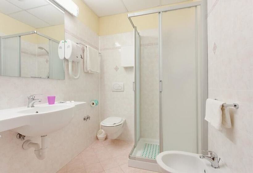 스탠다드 트리플 발코니 룸, Costa Verde