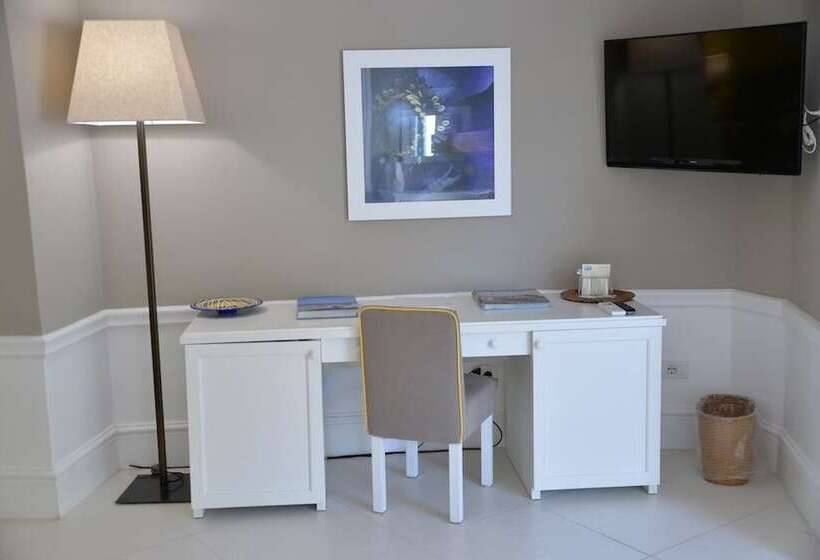 景色の見えるジュニアスイート, Della Piccola Marina