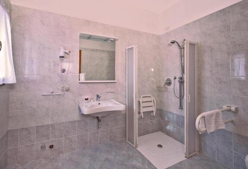 Номер Стандарт Трехместный, Gh Hotel Piaz