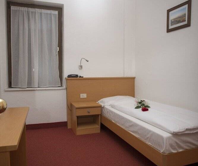 اتاق استاندارد یک نفره, Gh Hotel Piaz