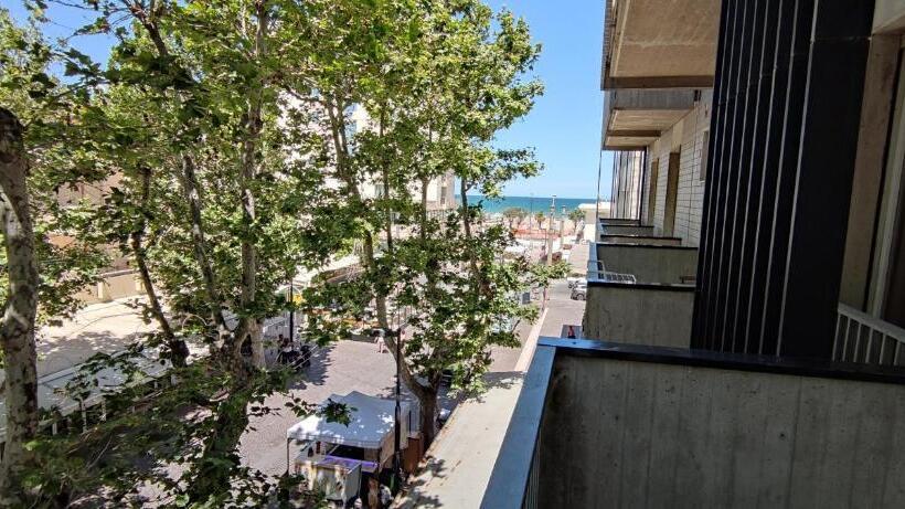 バルコニー付きスタンダードルーム, Impero