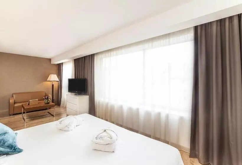 ジュニアスイート, Montaigne & Spa