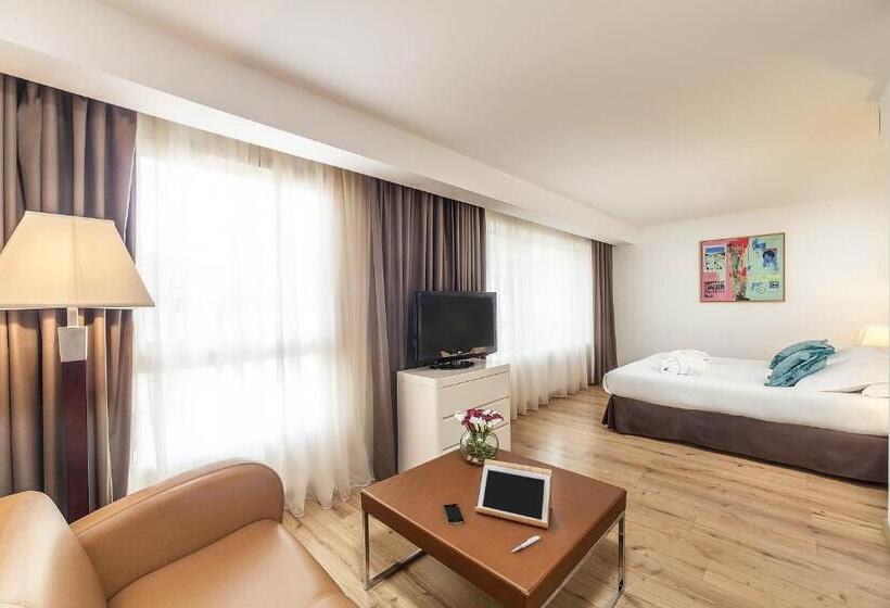 小型套房, Montaigne & Spa