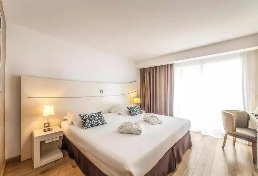 スーペリアールーム, Montaigne & Spa