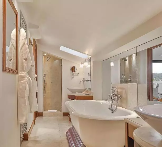 Suite with Terrace, Airelles Pan Dei Palais