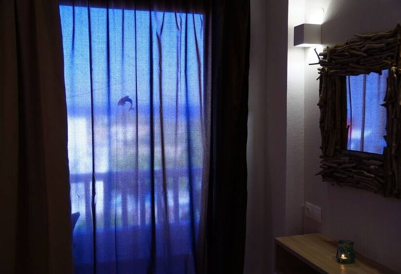 オーシャンビュースタンダードルーム, Panorama Genadi