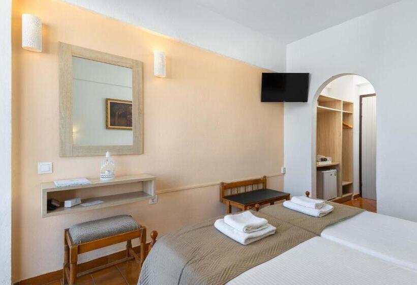 オーシャンビュースタンダードルーム, Panorama Genadi