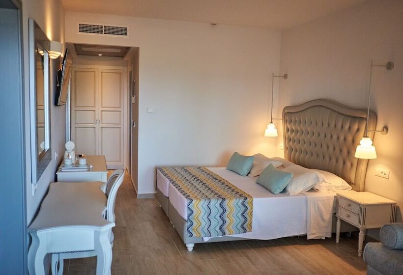 غرفة قياسية مطلّة علي البحر, Rethymno Palace