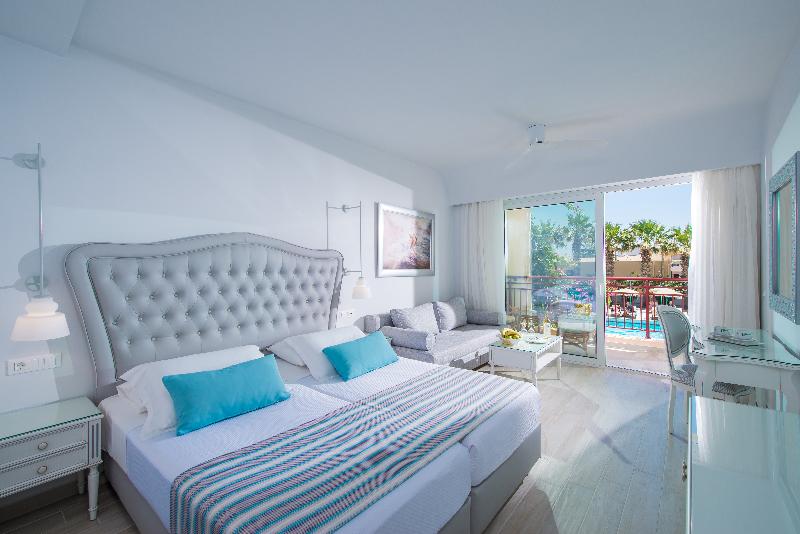 غرفة قياسية مطلّة علي حمام السباحة, Rethymno Palace