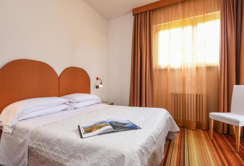 Номер Стандарт, Suisse