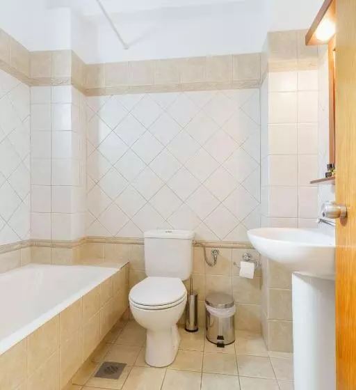 Family flat with sea view, Sunrise Suites & Apartments