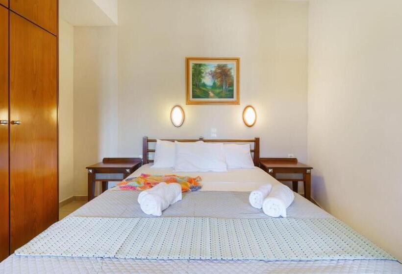 شقة عائلية مطلة على البحر, Sunrise Suites & Apartments