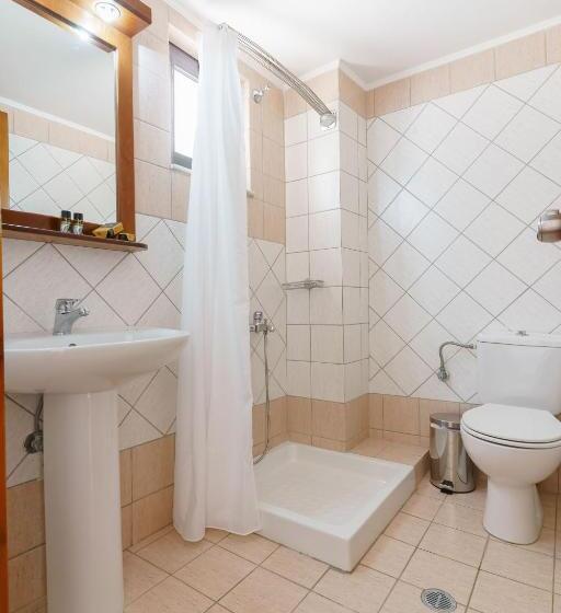 غرفة سوبيريور مطلّة علي البحر, Sunrise Suites & Apartments