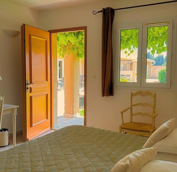 스탠다드 룸, Terriciae Maussane