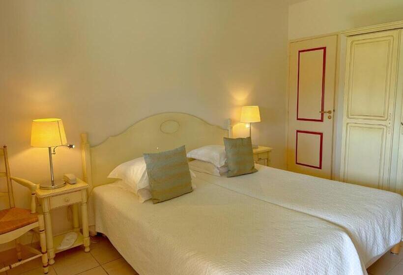 스탠다드 룸 가든 전망, Terriciae Maussane