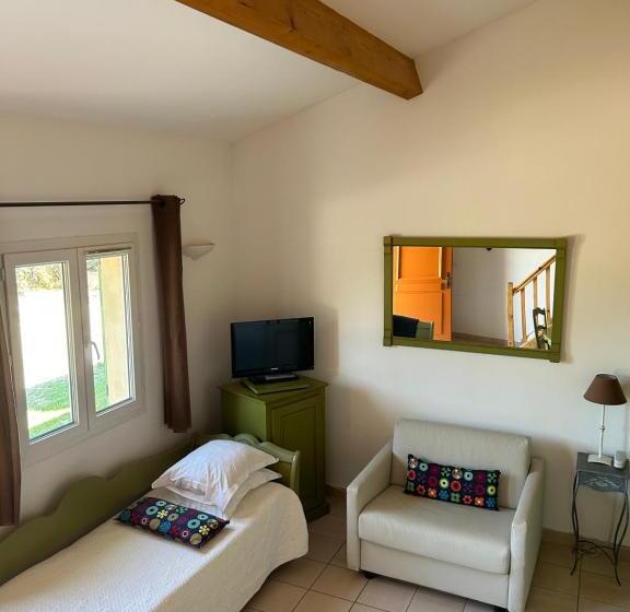 스탠다드 트리플 룸, Terriciae Maussane